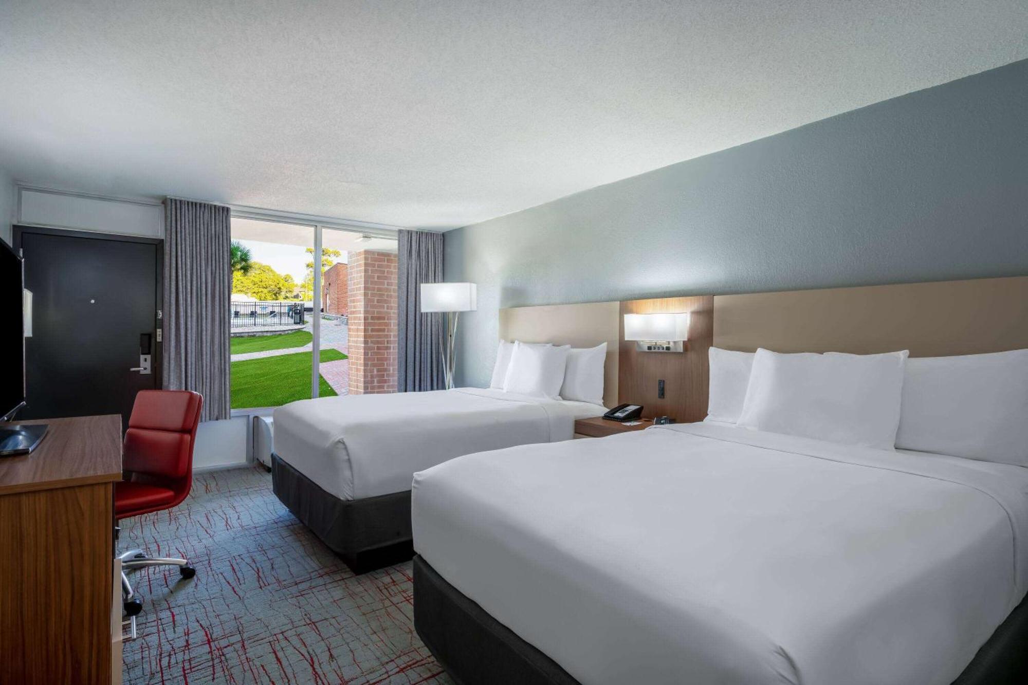 Hotel Wyndham Garden Columbia-Ft Jackson Exterior foto